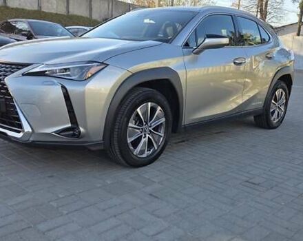 Серый Лексус UX, объемом двигателя 0 л и пробегом 84 тыс. км за 23800 $, фото 23 на Automoto.ua