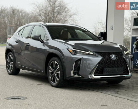 Серый Лексус UX, объемом двигателя 2 л и пробегом 17 тыс. км за 29999 $, фото 10 на Automoto.ua