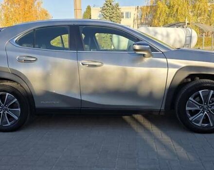 Серый Лексус UX, объемом двигателя 0 л и пробегом 84 тыс. км за 23800 $, фото 11 на Automoto.ua