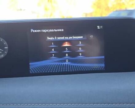 Серый Лексус UX, объемом двигателя 0 л и пробегом 84 тыс. км за 23800 $, фото 96 на Automoto.ua