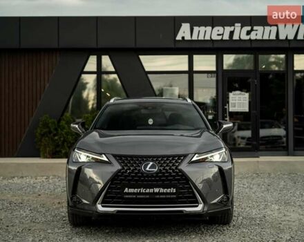 Сірий Лексус UX, об'ємом двигуна 2 л та пробігом 29 тис. км за 31900 $, фото 1 на Automoto.ua