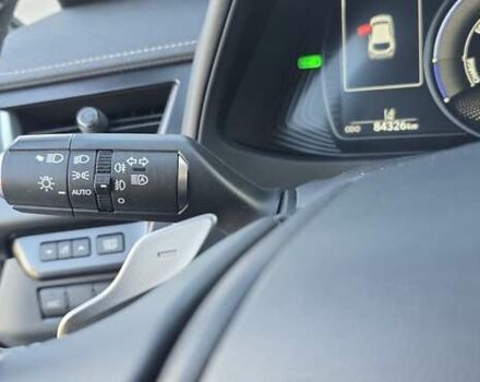 Серый Лексус UX, объемом двигателя 0 л и пробегом 84 тыс. км за 23800 $, фото 85 на Automoto.ua