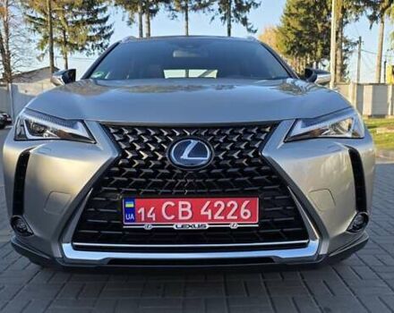 Серый Лексус UX, объемом двигателя 0 л и пробегом 84 тыс. км за 23800 $, фото 6 на Automoto.ua