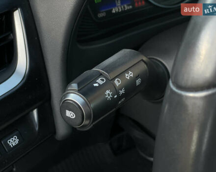 Сірий Лексус UX, об'ємом двигуна 2 л та пробігом 50 тис. км за 35000 $, фото 19 на Automoto.ua