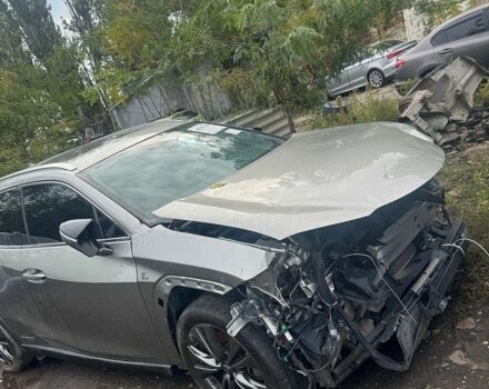 Серый Лексус UX, объемом двигателя 2 л и пробегом 61 тыс. км за 14850 $, фото 1 на Automoto.ua
