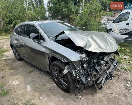 Серый Лексус UX, объемом двигателя 2 л и пробегом 62 тыс. км за 16999 $, фото 1 на Automoto.ua