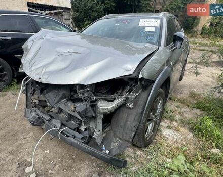 Сірий Лексус UX, об'ємом двигуна 1.99 л та пробігом 62 тис. км за 17500 $, фото 1 на Automoto.ua