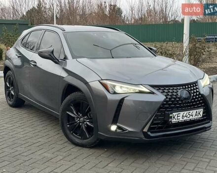 Сірий Лексус UX, об'ємом двигуна 2 л та пробігом 84 тис. км за 27900 $, фото 1 на Automoto.ua