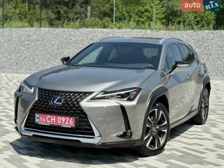 Лексус UX 2020 в Львове на Automoto.ua Серый Лексус UX, объемом двигателя 1.99 л и пробегом 101 тыс. км за 28500 $, фото 1 на Automoto.ua