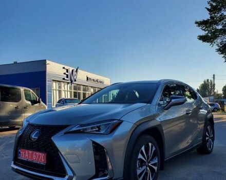 Сірий Лексус UX, об'ємом двигуна 2 л та пробігом 67 тис. км за 27500 $, фото 1 на Automoto.ua