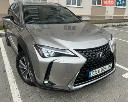 Сірий Лексус UX, об'ємом двигуна 0 л та пробігом 108 тис. км за 23500 $, фото 1 на Automoto.ua