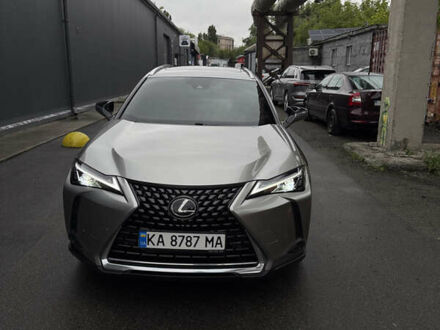 Лексус UX 2021 у Києві на Automoto.ua Сірий Лексус UX, об'ємом двигуна 1.97 л та пробігом 41 тис. км за 26800 $, фото 1 на Automoto.ua