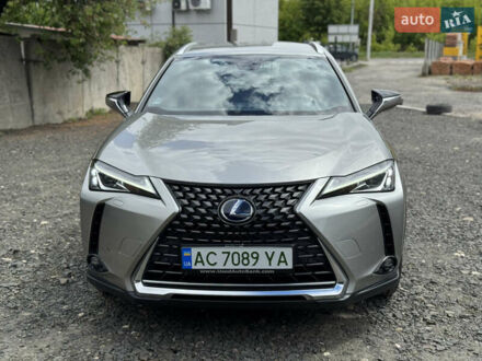 Лексус UX 2021 у Луцьку на Automoto.ua Сірий Лексус UX, об'ємом двигуна 0 л та пробігом 109 тис. км за 20999 $, фото 1 на Automoto.ua