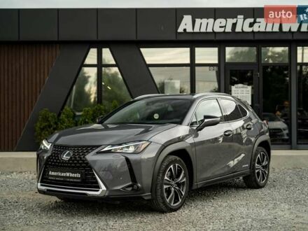 Лексус UX 2021 у Чернівцях на Automoto.ua Сірий Лексус UX, об'ємом двигуна 2 л та пробігом 29 тис. км за 31900 $, фото 1 на Automoto.ua