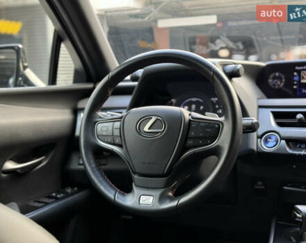 Синий Лексус UX, объемом двигателя 2 л и пробегом 93 тыс. км за 32000 $, фото 17 на Automoto.ua