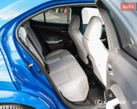 Синій Лексус UX, об'ємом двигуна 0 л та пробігом 5 тис. км за 36930 $, фото 27 на Automoto.ua