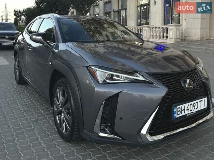 Синий Лексус UX, объемом двигателя 2 л и пробегом 63 тыс. км за 22500 $, фото 1 на Automoto.ua
