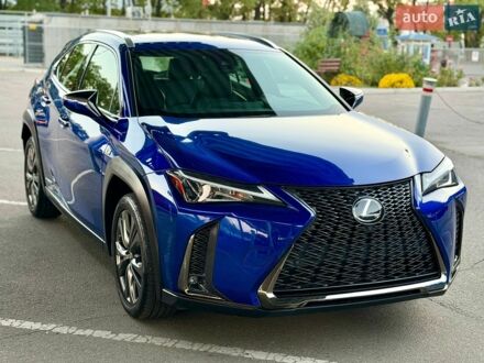 Синий Лексус UX, объемом двигателя 2 л и пробегом 41 тыс. км за 25990 $, фото 1 на Automoto.ua