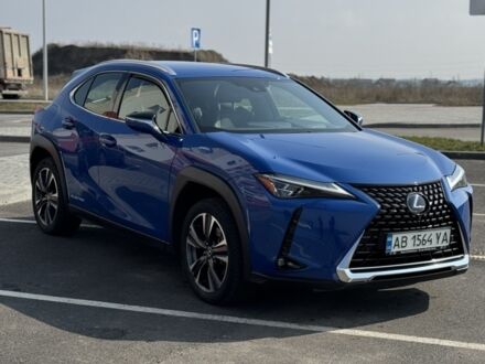 Синий Лексус UX, объемом двигателя 0 л и пробегом 41 тыс. км за 23500 $, фото 1 на Automoto.ua