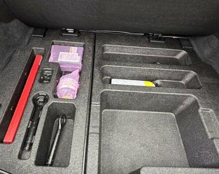 Зелений Лексус UX, об'ємом двигуна 0 л та пробігом 143 тис. км за 22999 $, фото 12 на Automoto.ua