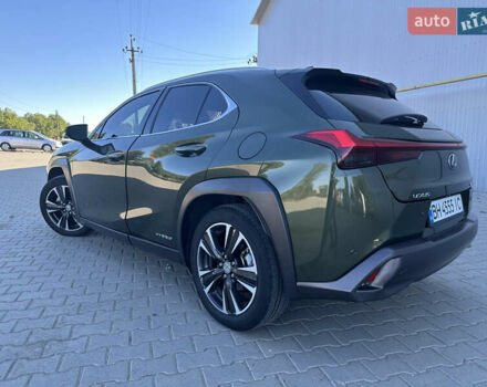 Зелений Лексус UX, об'ємом двигуна 1.99 л та пробігом 71 тис. км за 26000 $, фото 6 на Automoto.ua