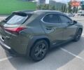 Зеленый Лексус UX, объемом двигателя 1.99 л и пробегом 61 тыс. км за 32800 $, фото 2 на Automoto.ua