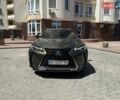 Зеленый Лексус UX, объемом двигателя 1.99 л и пробегом 28 тыс. км за 25500 $, фото 3 на Automoto.ua