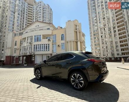 Зеленый Лексус UX, объемом двигателя 1.99 л и пробегом 28 тыс. км за 25500 $, фото 4 на Automoto.ua