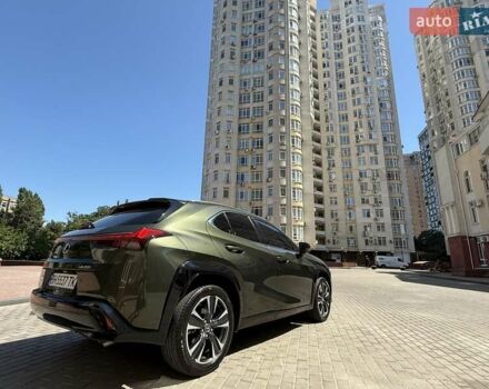 Зеленый Лексус UX, объемом двигателя 1.99 л и пробегом 28 тыс. км за 25500 $, фото 2 на Automoto.ua