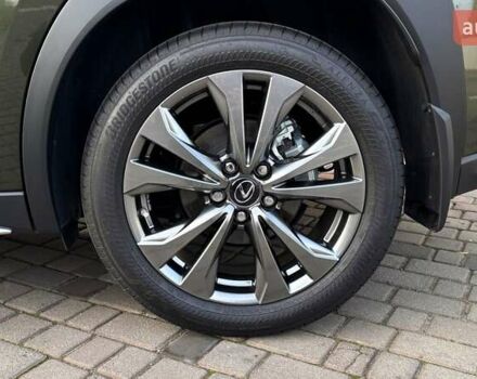 Зеленый Лексус UX, объемом двигателя 2 л и пробегом 8 тыс. км за 41000 $, фото 15 на Automoto.ua