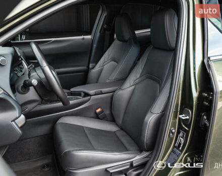Лексус UX 2023 в Днепре (Днепропетровске) на Automoto.ua Зеленый Лексус UX, объемом двигателя 2 л и пробегом 16 тыс. км за 40292 $, фото 12 на Automoto.ua