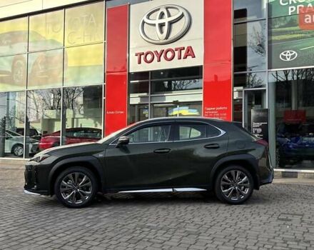 Зеленый Лексус UX, объемом двигателя 2 л и пробегом 8 тыс. км за 41000 $, фото 2 на Automoto.ua