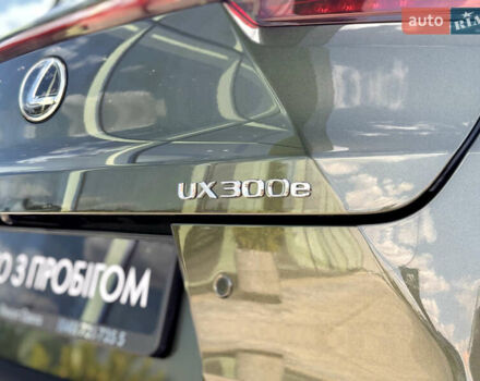 Зеленый Лексус UX, объемом двигателя 0 л и пробегом 9 тыс. км за 43300 $, фото 35 на Automoto.ua