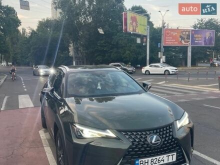 Зелений Лексус UX, об'ємом двигуна 1.99 л та пробігом 117 тис. км за 31500 $, фото 1 на Automoto.ua