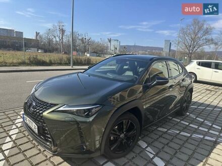 Лексус UX 2021 у Ужгороді на Automoto.ua Зелений Лексус UX, об'ємом двигуна 2 л та пробігом 88 тис. км за 35658 $, фото 1 на Automoto.ua