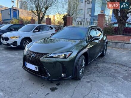 Лексус UX 2022 в Киеве на Automoto.ua Зеленый Лексус UX, объемом двигателя 1.99 л и пробегом 17 тыс. км за 39000 $, фото 1 на Automoto.ua