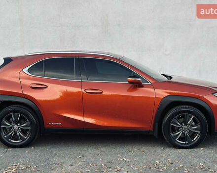 Оранжевый Лексус UX, объемом двигателя 1.99 л и пробегом 45 тыс. км за 29000 $, фото 7 на Automoto.ua
