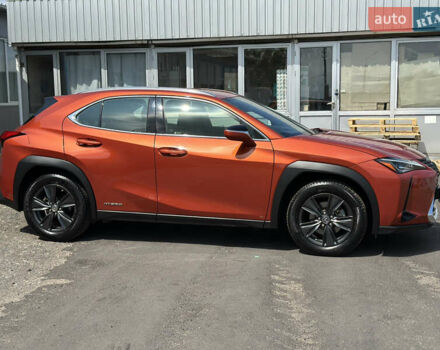 Помаранчевий Лексус UX, об'ємом двигуна 1.99 л та пробігом 43 тис. км за 29500 $, фото 11 на Automoto.ua