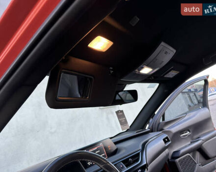 Оранжевый Лексус UX, объемом двигателя 1.99 л и пробегом 45 тыс. км за 29000 $, фото 32 на Automoto.ua