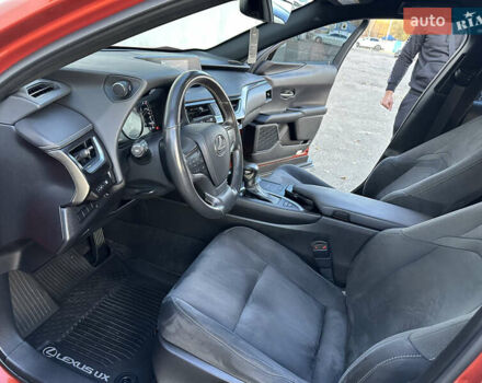 Оранжевый Лексус UX, объемом двигателя 1.99 л и пробегом 45 тыс. км за 29000 $, фото 22 на Automoto.ua