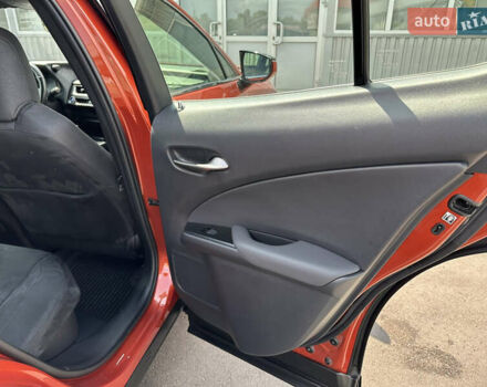 Помаранчевий Лексус UX, об'ємом двигуна 1.99 л та пробігом 43 тис. км за 29500 $, фото 18 на Automoto.ua