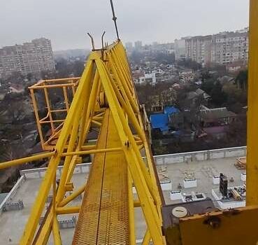 Желтый Либхерр 80 HC, объемом двигателя 0 л и пробегом 1 тыс. км за 65000 $, фото 6 на Automoto.ua