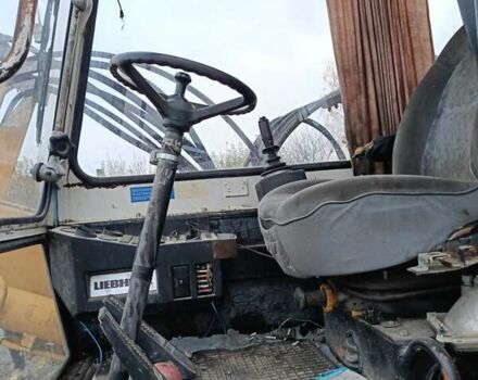 Либхерр A 902, объемом двигателя 0 л и пробегом 300 тыс. км за 28000 $, фото 6 на Automoto.ua