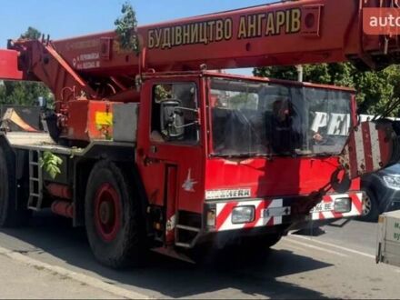 Либхерр LTM 1030, объемом двигателя 0 л и пробегом 10 тыс. км за 79000 $, фото 1 на Automoto.ua