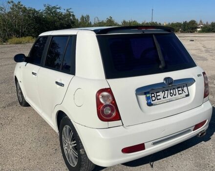 Белый Лифан 320, объемом двигателя 1.31 л и пробегом 120 тыс. км за 2500 $, фото 1 на Automoto.ua
