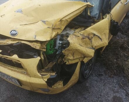 Жовтий Ліфан 320, об'ємом двигуна 1.3 л та пробігом 100 тис. км за 1400 $, фото 2 на Automoto.ua