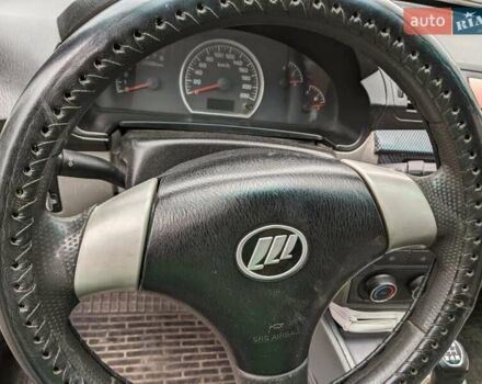 Белый Лифан 520, объемом двигателя 1.3 л и пробегом 240 тыс. км за 1900 $, фото 2 на Automoto.ua