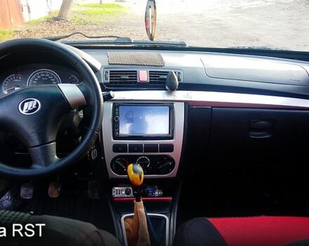 Червоний Ліфан 520, об'ємом двигуна 1.3 л та пробігом 223 тис. км за 1300 $, фото 6 на Automoto.ua