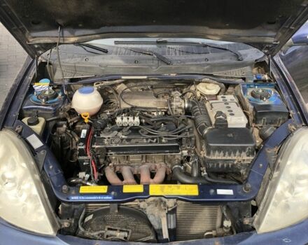 Синий Лифан 520, объемом двигателя 1.3 л и пробегом 190 тыс. км за 1999 $, фото 4 на Automoto.ua