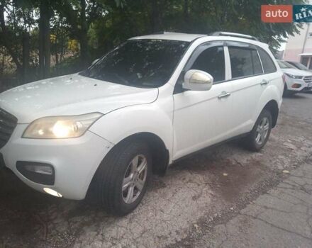 Белый Лифан Х60, объемом двигателя 1.79 л и пробегом 133 тыс. км за 4600 $, фото 1 на Automoto.ua